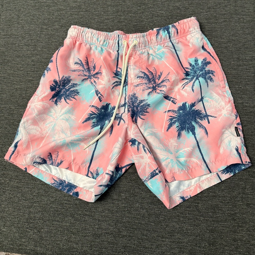Ring of Fire Pink & Blue Palm Swim Trunks men’s size Large. Tie waist no liner